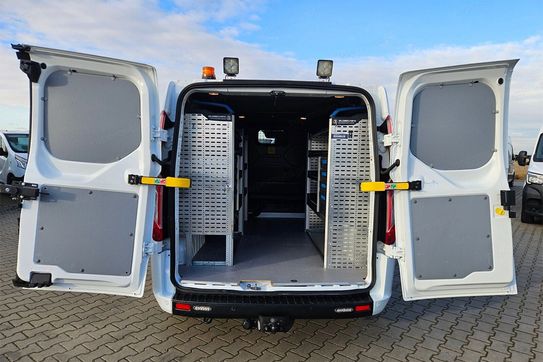 Ford Transit Custom L2H1 Zabudowa Warsztatowa