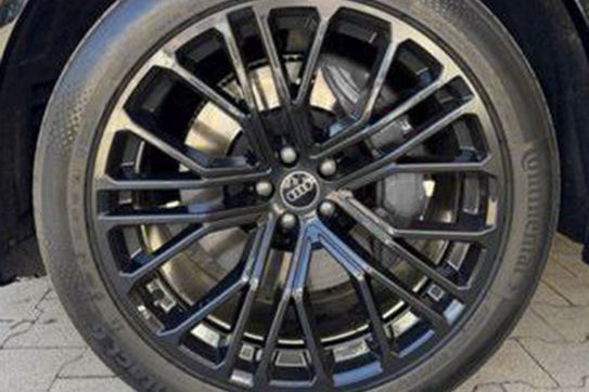 Audi Q8 SQ8 TFSI quattro