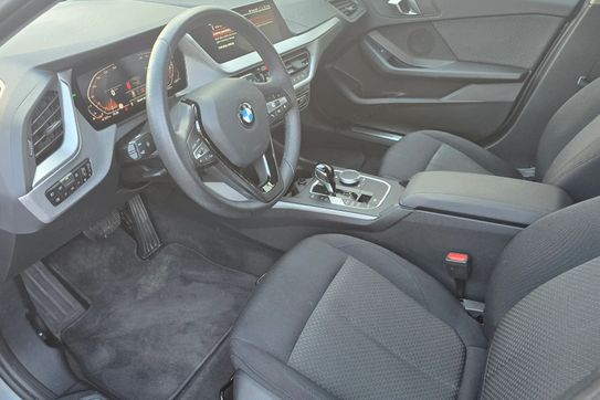 BMW Seria 1 118i Advantage