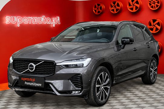 Volvo XC60 B5 B AWD Ultra Dark