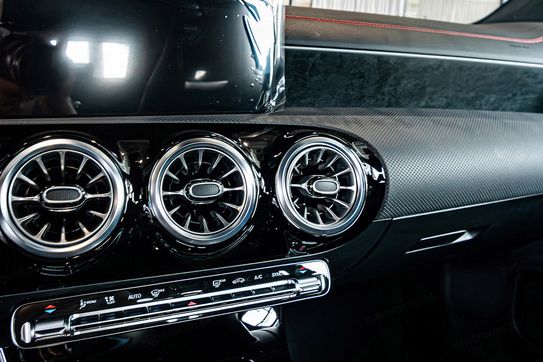 Mercedes CLA 220 4-Matic AMG Line