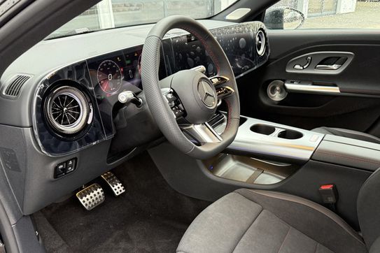 Mercedes CLA 220 4-Matic AMG Line