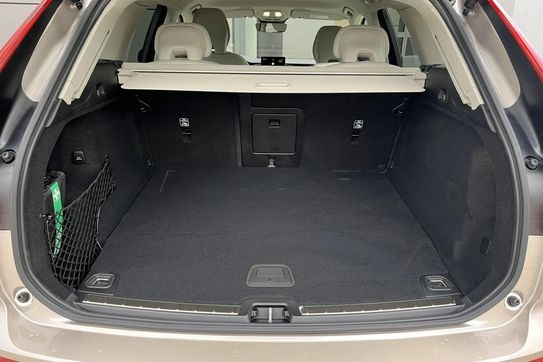 Volvo XC60 T6 Plug-In Hybrid AWD Plus Dark