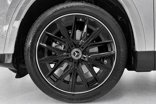 Mercedes GLB 220 4-Matic AMG Line