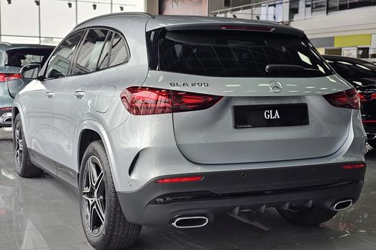 Mercedes GLA 200 AMG Line