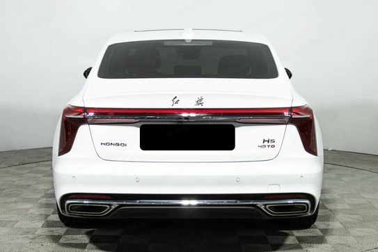 Hongqi H5 Deluxe 2.0T DSG