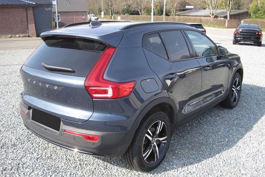 Volvo XC40 B3 Plus Dark