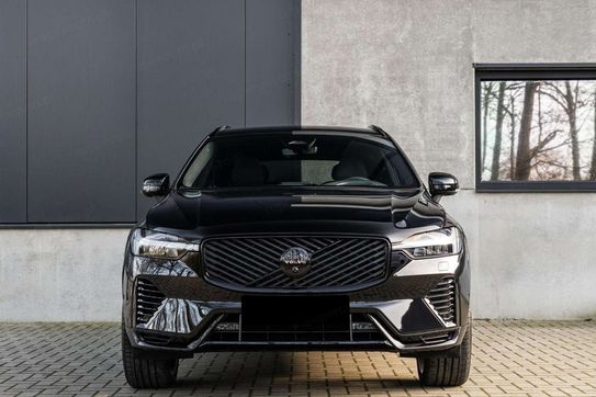 Volvo XC60 T6 Plug-In Hybrid AWD Ultra Black Edition