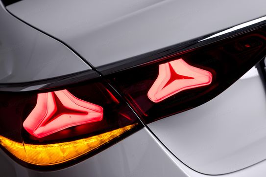 Mercedes Klasa E 220 d  4-Matic AMG