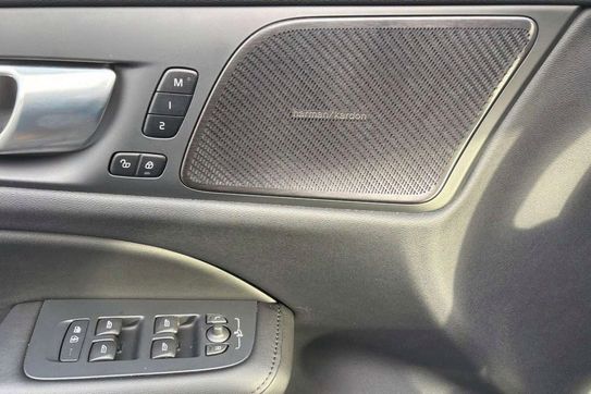 Volvo V60 B4 Plus Dark