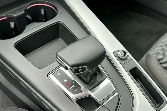 Audi A4 35 TFSI mHEV