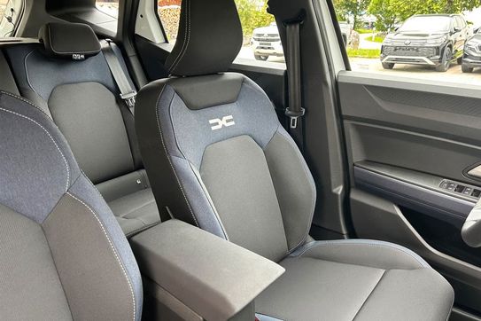 Dacia Duster Expression 4x4 1.2 TCe Hybrid-G LPG