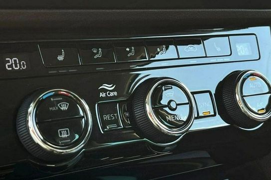 Skoda Superb 2.0 TSI L&K DSG