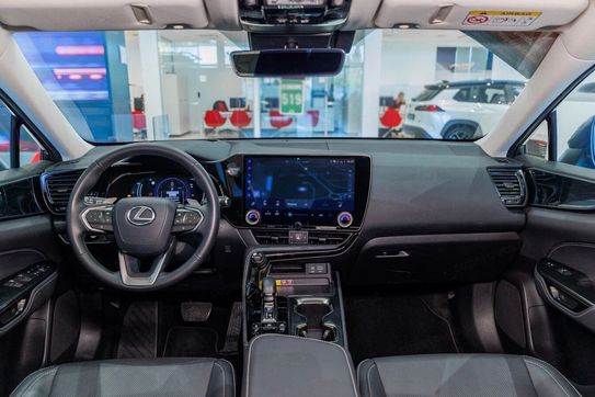 Lexus NX 450h+ Prestige AWD