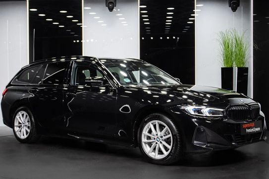 BMW Seria 3 320i Sport Line aut