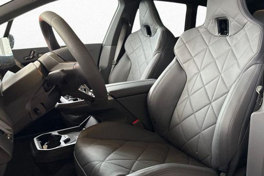 BMW iX M70 xDrive