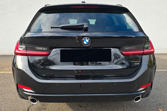 BMW Seria 3 Touring 330e xDrive