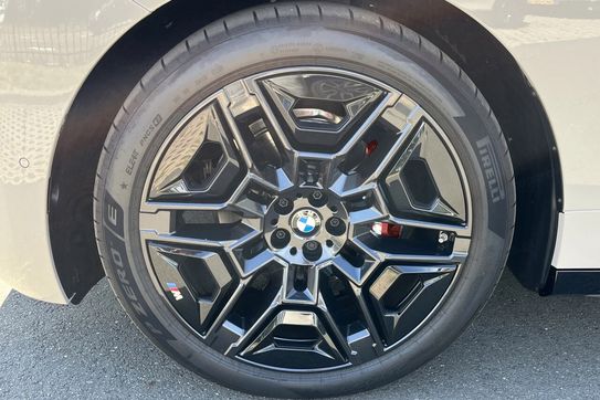 BMW iX xDrive45 M Sport
