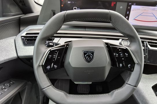 Peugeot 3008 ALLURE 1.2 mHEV e-DCS6