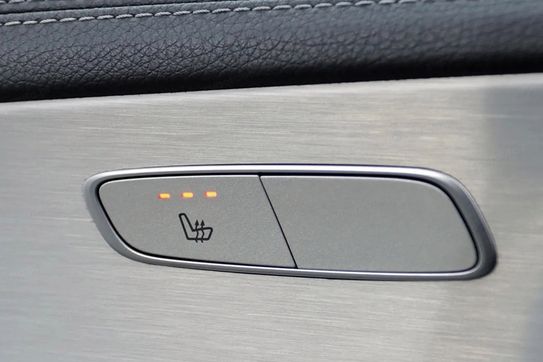 Mercedes E Klasa E 220 d 4-Matic AMG/Avantgarde