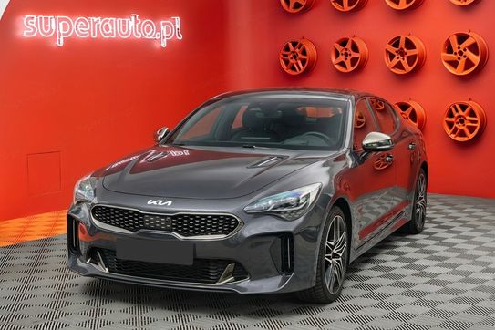 Kia Stinger GT 3.3 T-GDI V6  AWD