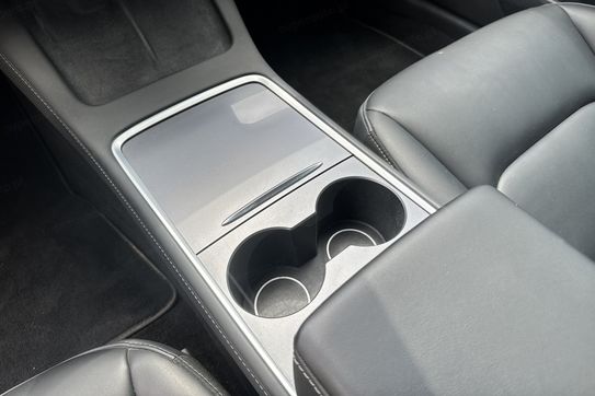 Tesla Model 3 RWD