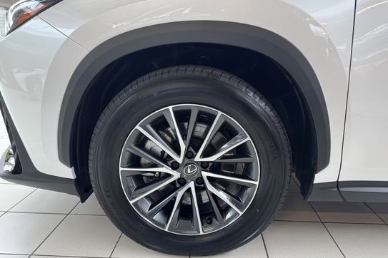 Lexus NX 350h Prestige