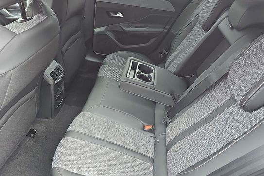 Peugeot 308 Allure EAT8 1.5 BlueHDi