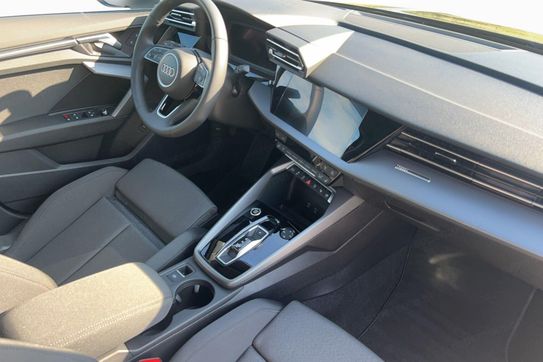 Audi A3 35 TFSI mHEV S tronic