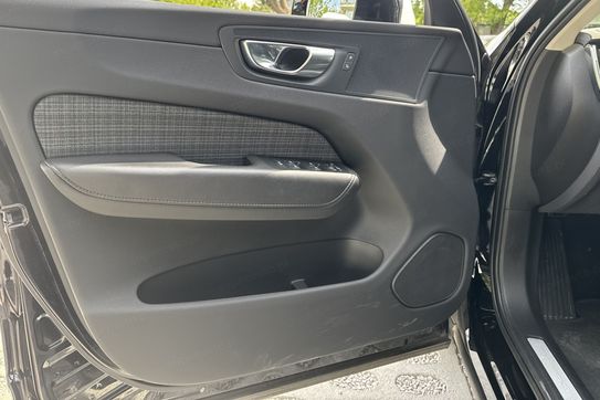 Volvo XC60 T6 Plug-In Hybrid AWD Core