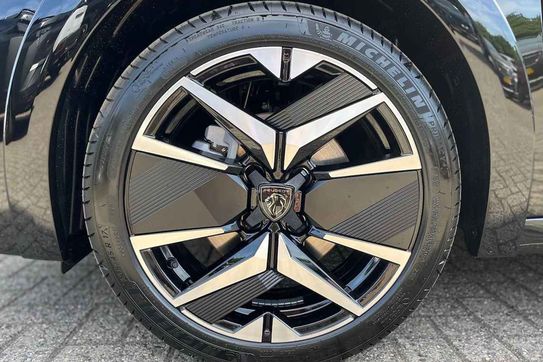 Peugeot 208 GT eDCS 1.2 mHEV