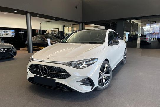 Mercedes CLA 220 4-Matic AMG Line