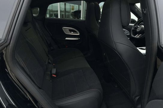 Mercedes CLA 220 4-Matic AMG Line