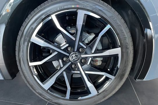 Toyota Prius Prestige 2.0 Hybrid Plug-in