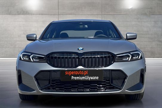 BMW Seria 3 330i xDrive M Sport aut