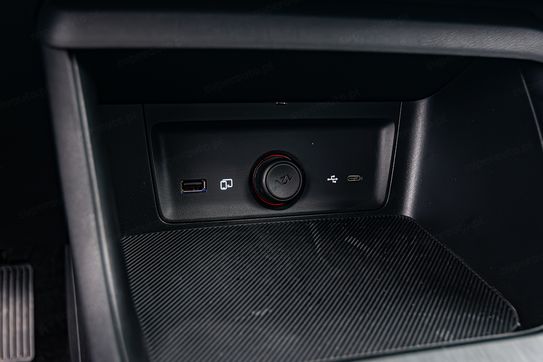 MG ZS 1.5  Standard MT