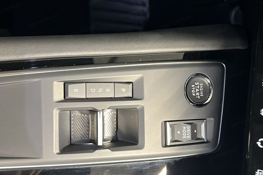 Peugeot 508 ALLURE 1.6 Hybrid e-EAT8