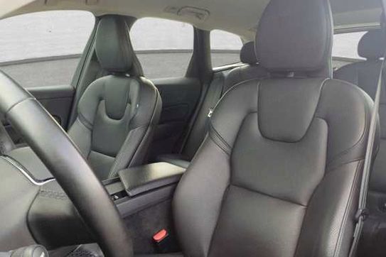 Volvo XC60 B4 B Momentum Pro