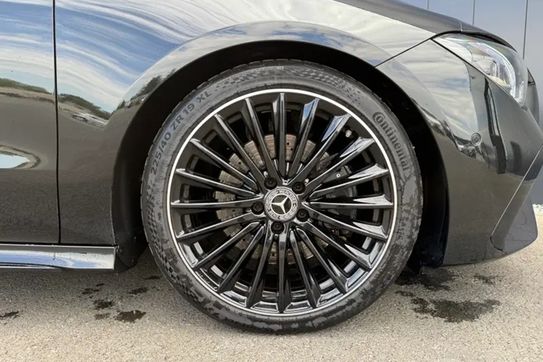 Mercedes CLA 250 4-Matic AMG Line Shooting Brake