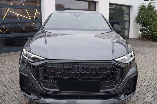 Audi Q8 TFSI e quattro Tiptronic