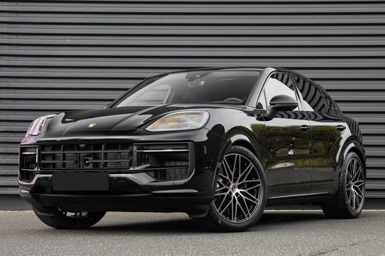 Porsche Cayenne Coupe Black Edition