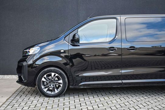 Opel Zafira Life Extra Long L2H1 Business AT8