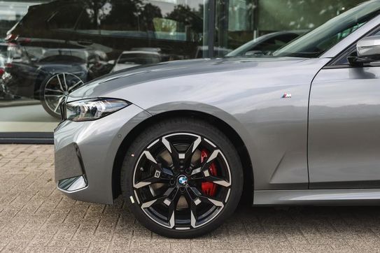 BMW Seria 3 330d xDrive M Sport