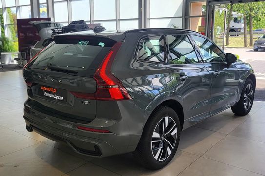 Volvo XC60 B5 B AWD Plus Dark aut