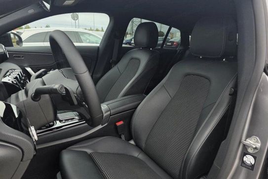 Mercedes CLA 200 d Progressive 8G-DCT