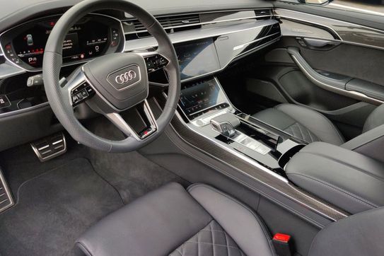 Audi A8 50 TDI quattro