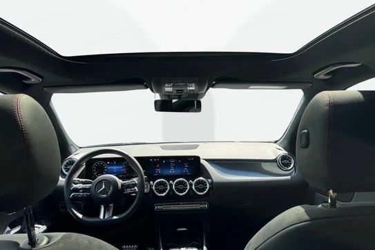 Mercedes B Klasa 200 AMG Line