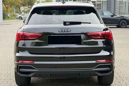 Audi Q3 35 TFSI S line