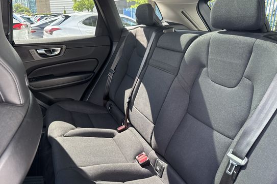 Volvo XC60 T6 Plug-In Hybrid AWD Core