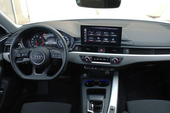 Audi A4 35 TFSI mHEV S tronic